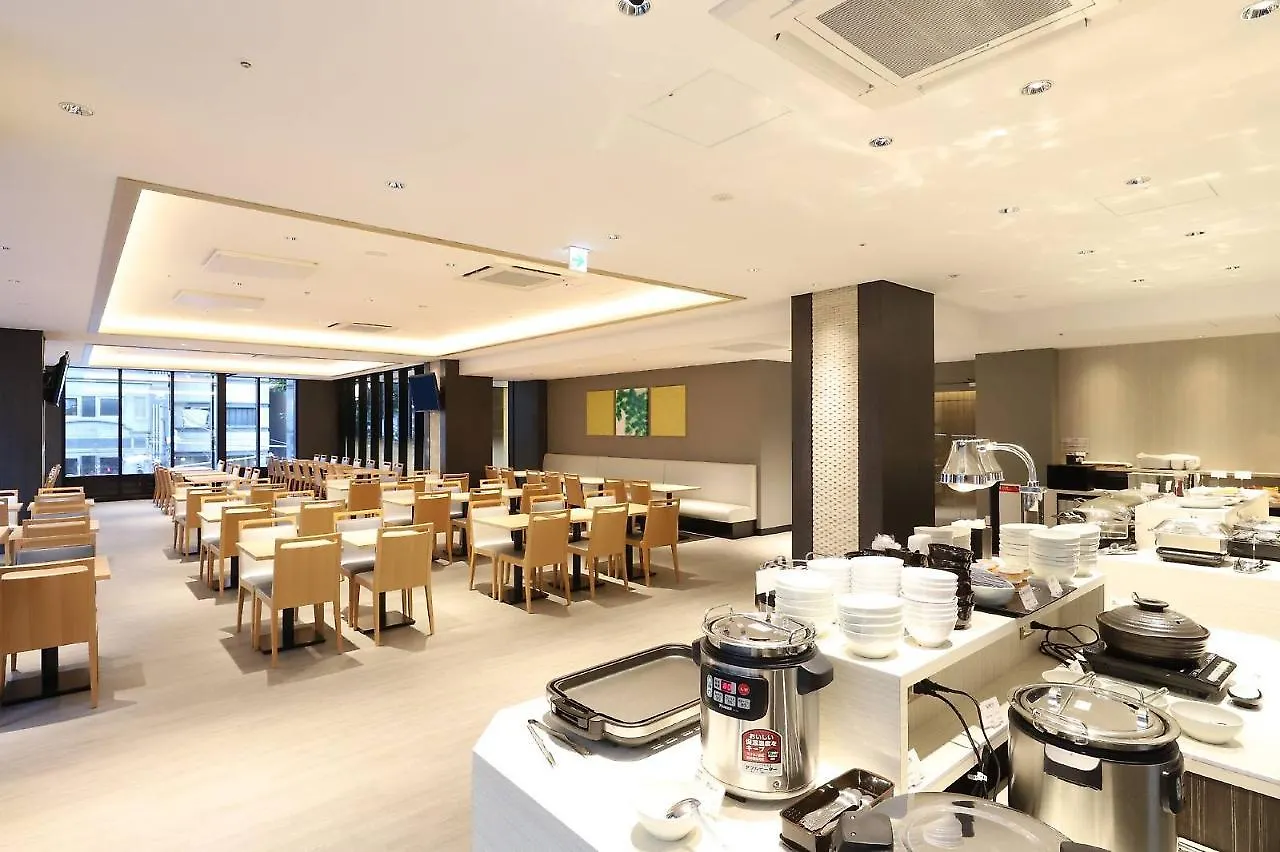 Smile Hotel Premium Osaka Higashishinsaibashi 4*,