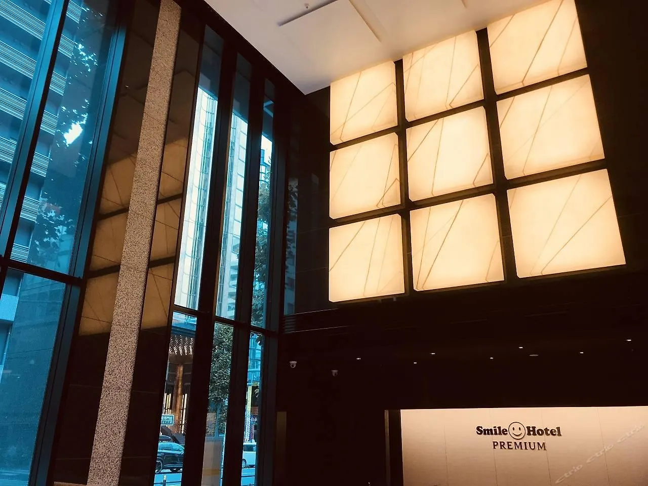 Smile Hotel Premium Osaka Higashishinsaibashi